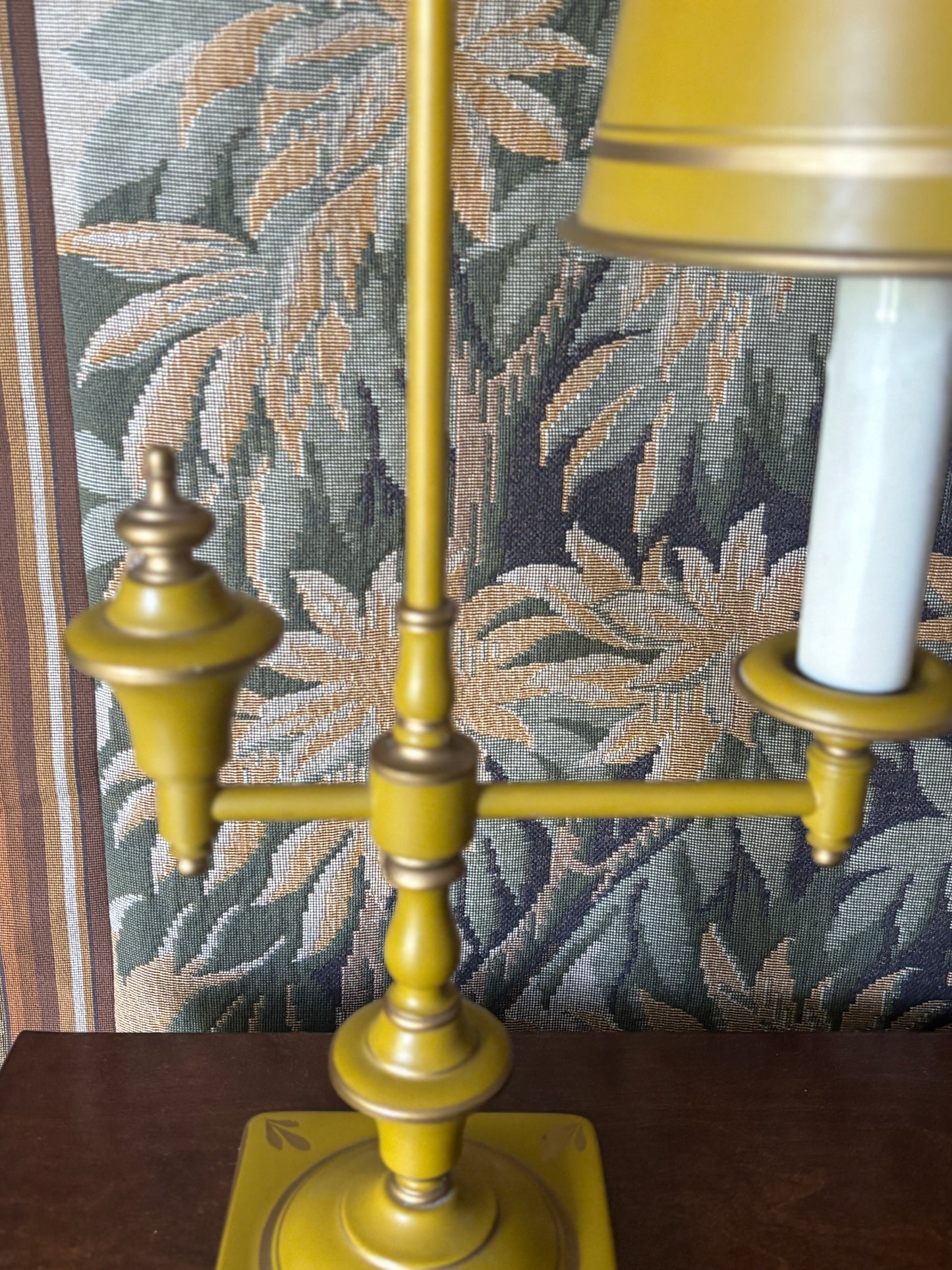 Vintage toleware lamp