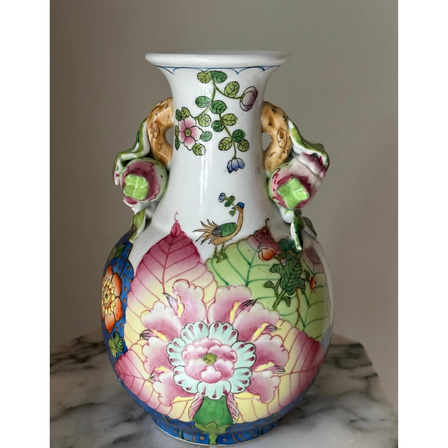 Vintage Tobacco leaf vase
